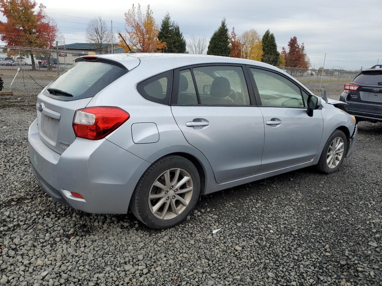 Subaru Impreza Premium Image 4