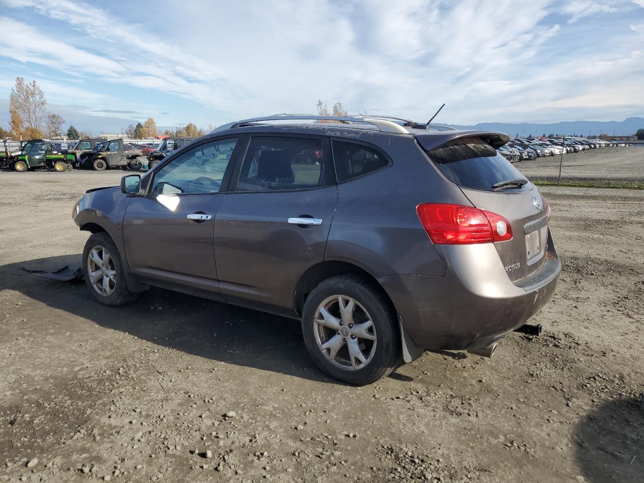 Nissan Rogue S Image 7