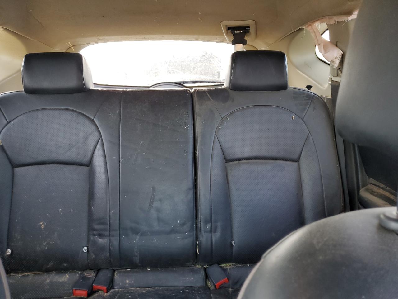 Nissan Rogue S Image 9