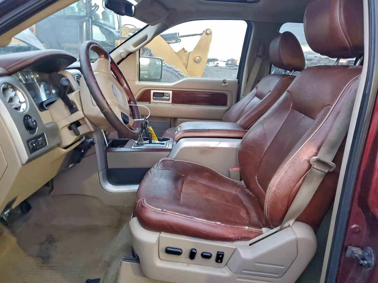 Ford F-150 Supercrew Image 10