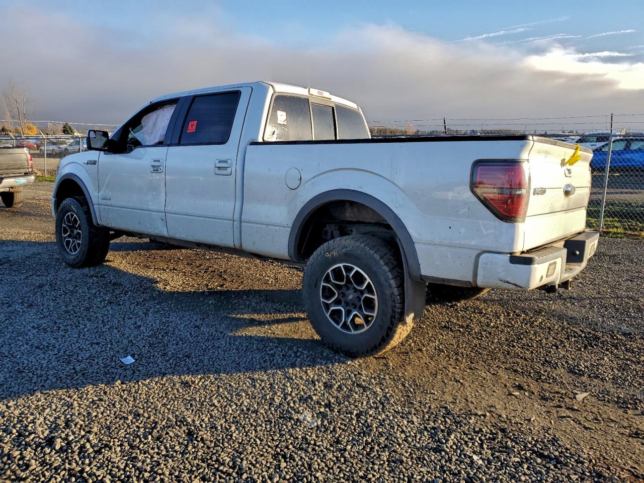 Ford F-150 Supercrew Image 4
