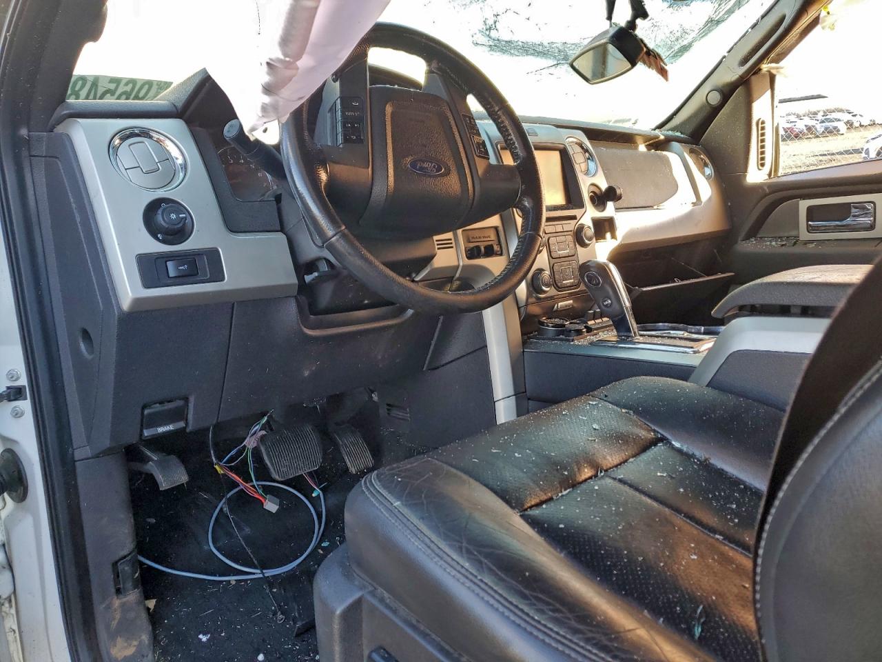 Ford F-150 Supercrew Image 11