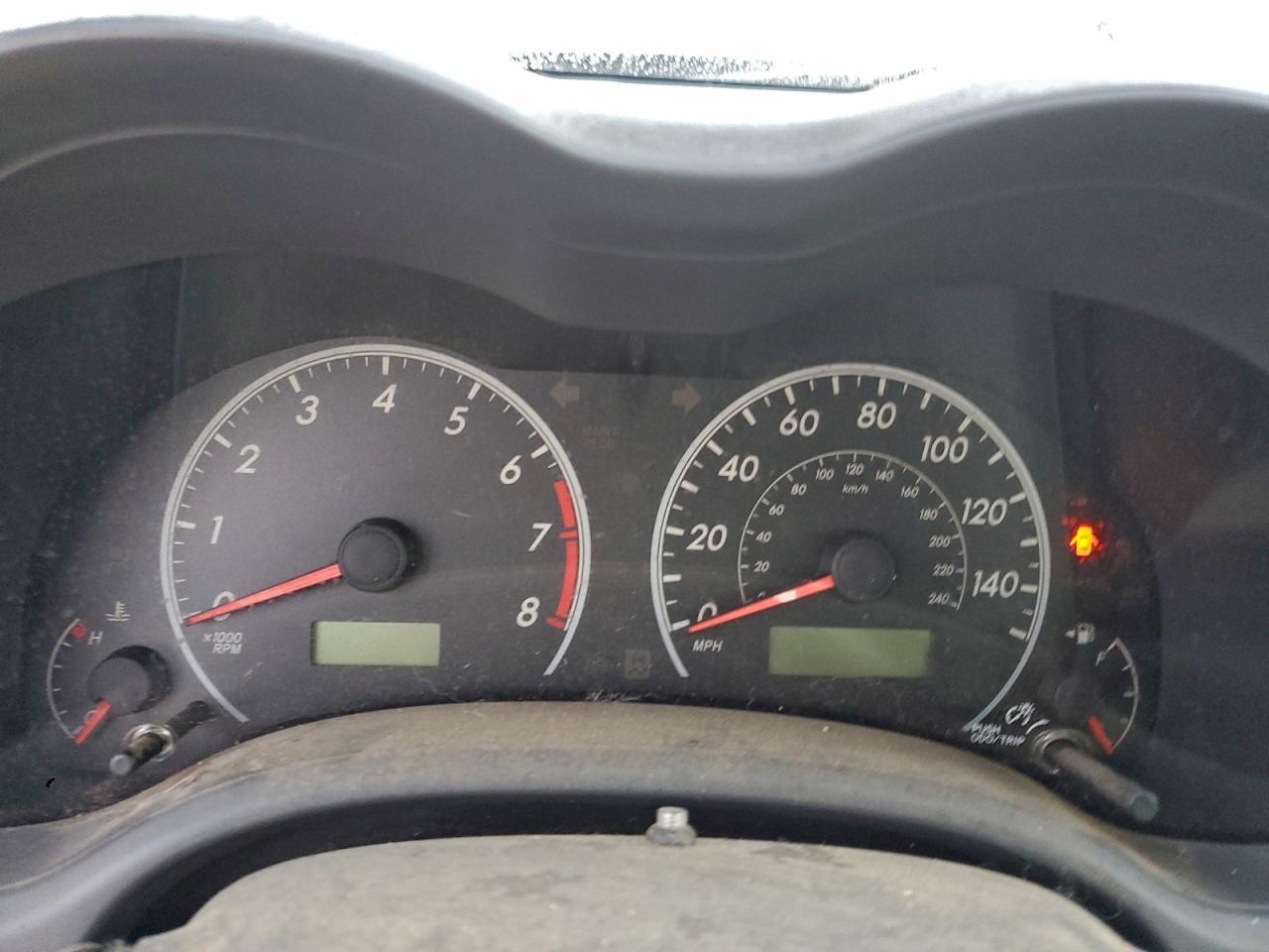 Toyota Corolla Base Image 2