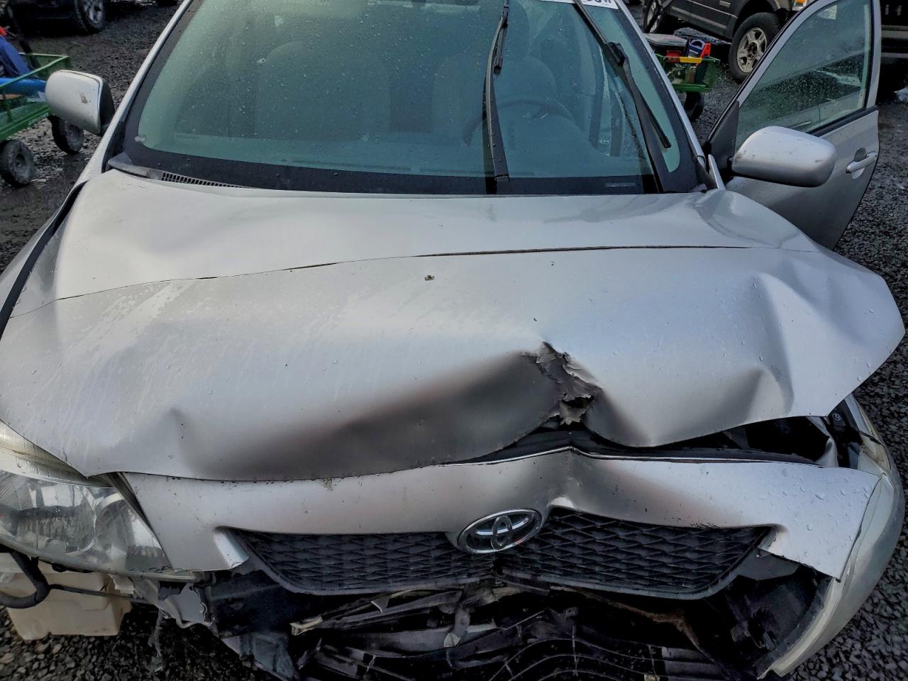 Toyota Corolla Base Image 7