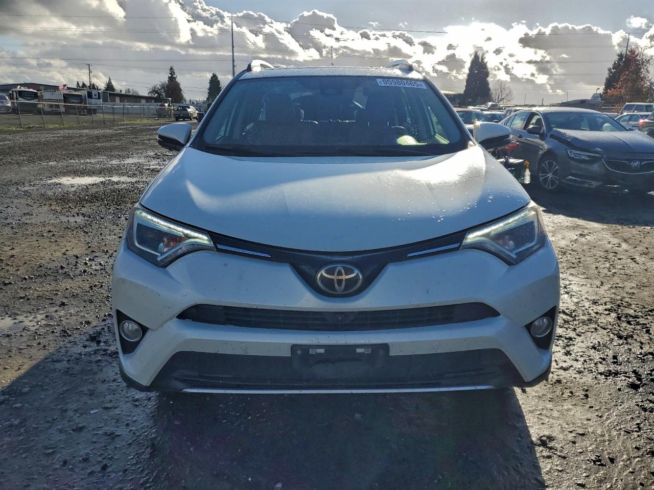 Toyota RAV4 Limited Image 6