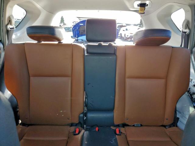 Toyota RAV4 Limited Image 11