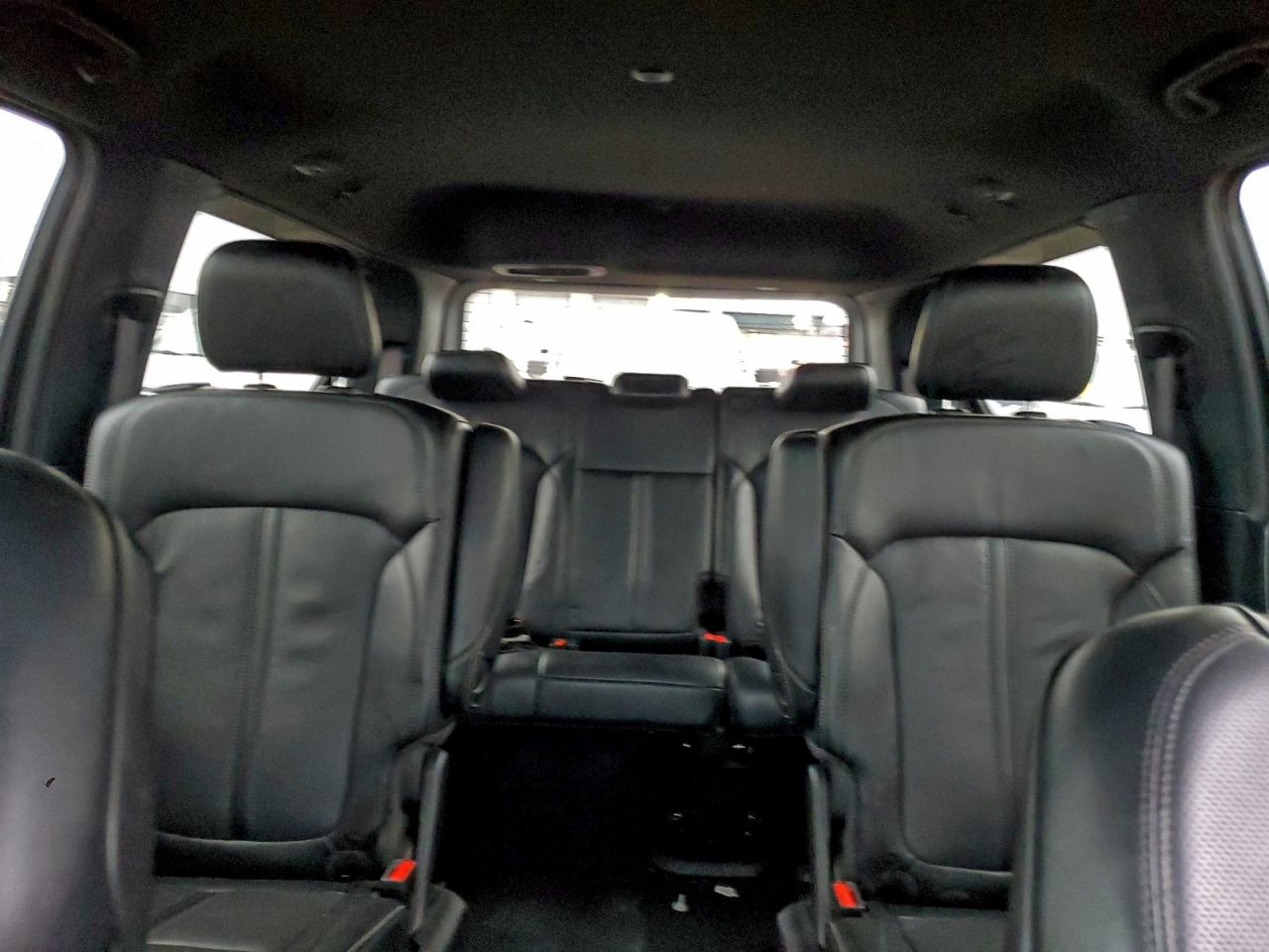 Jeep Wagoneer Series Iii Image 8