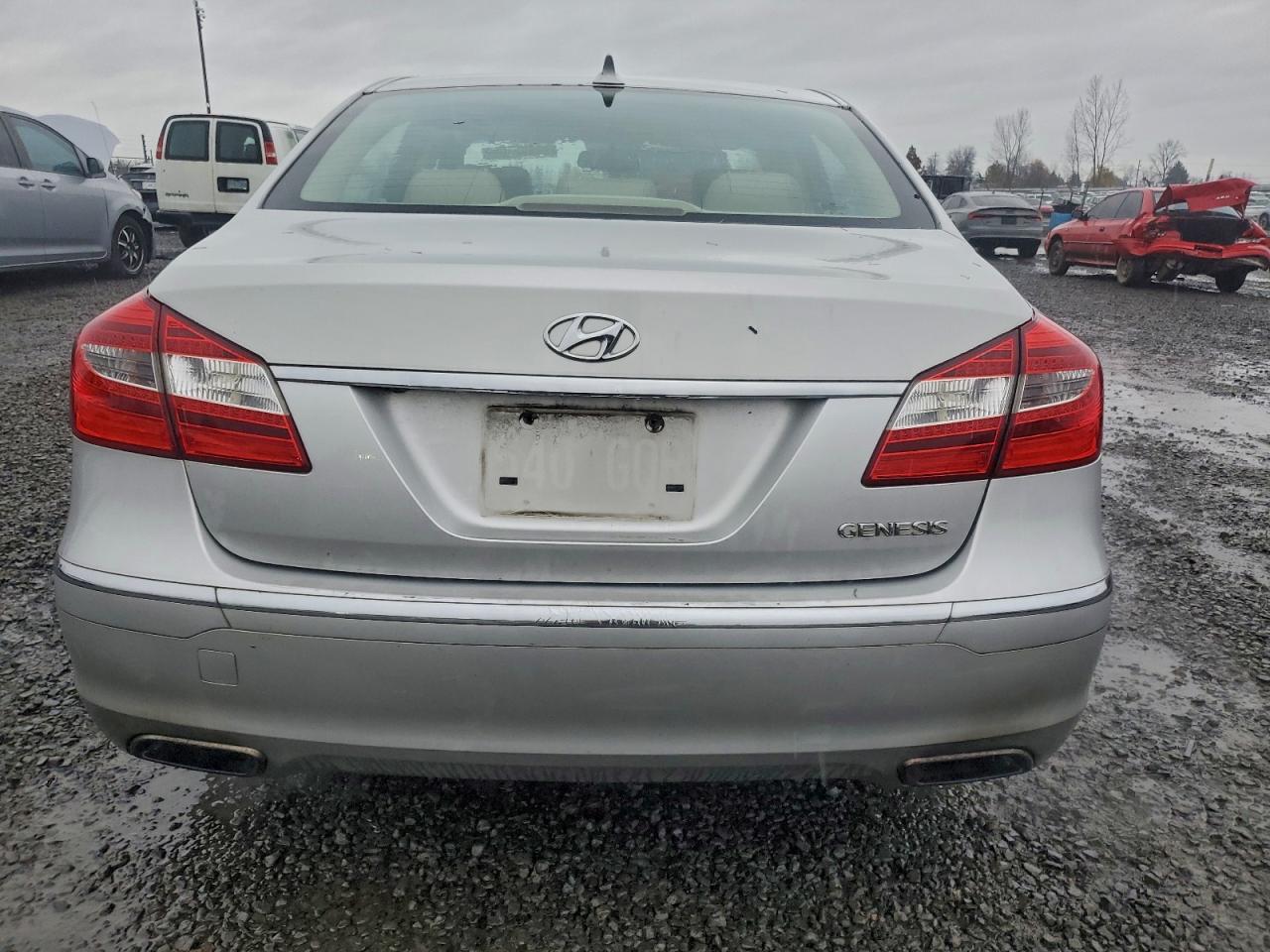 Hyundai Genesis 3.8l Image 9