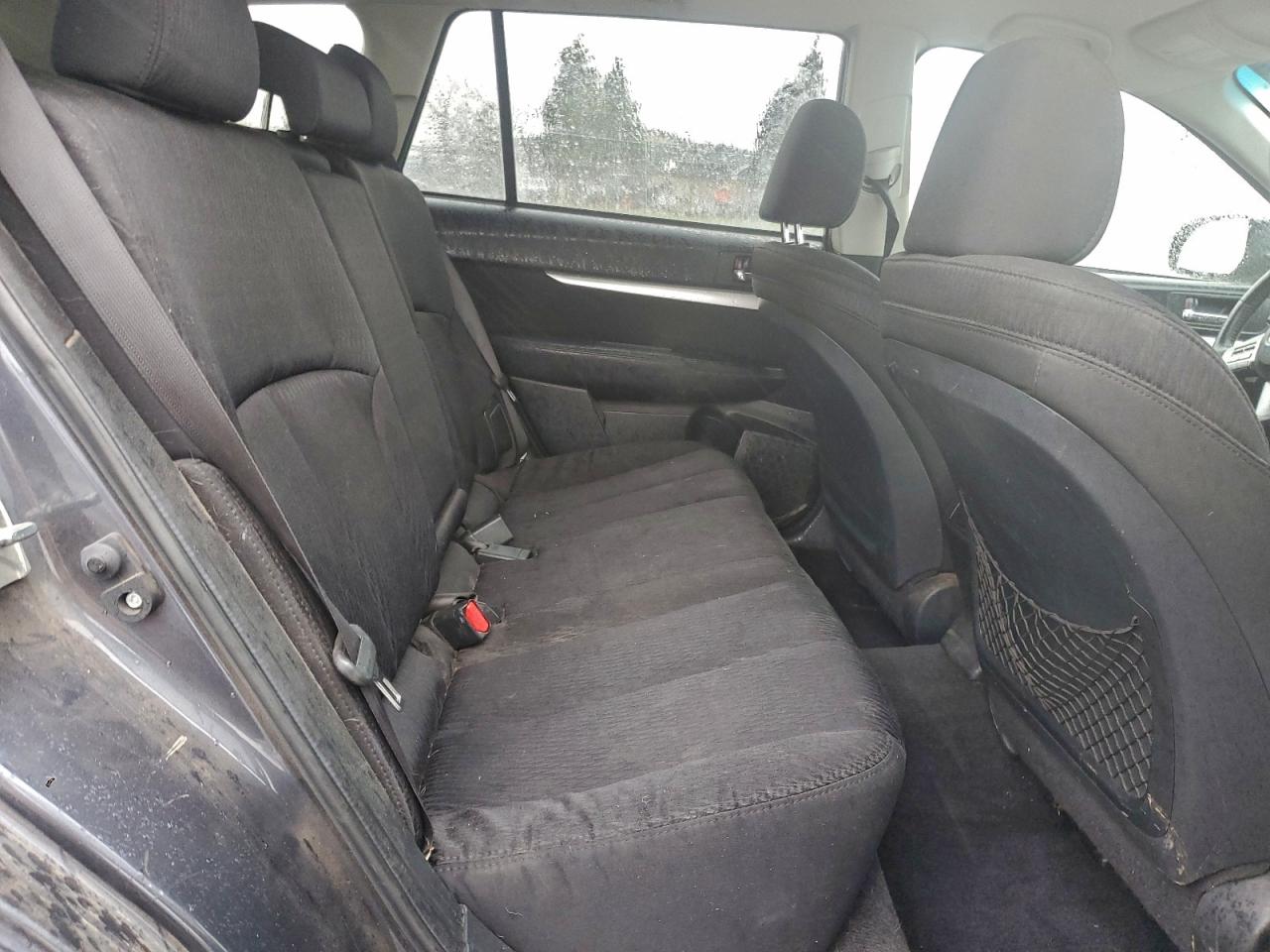 Subaru Outback 2.5i Premium Image 9