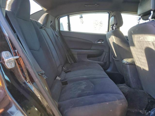 Chrysler 200 Touring Image 6