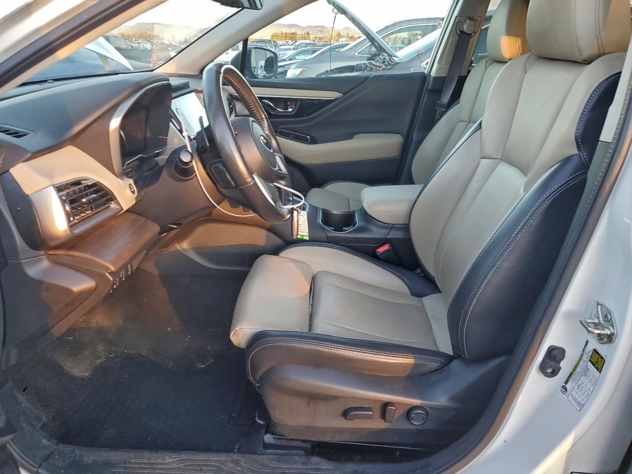 Subaru Outback Limited Image 9