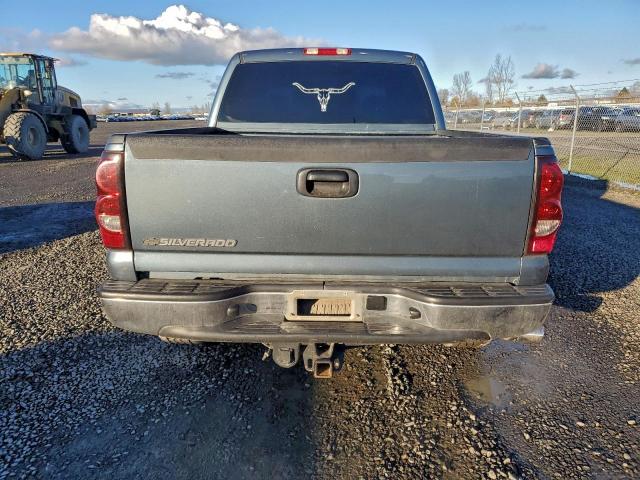 Chevrolet Silverado K1500 Image 4