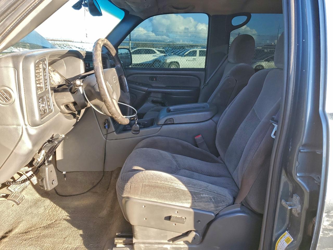 Chevrolet Silverado K1500 Image 10