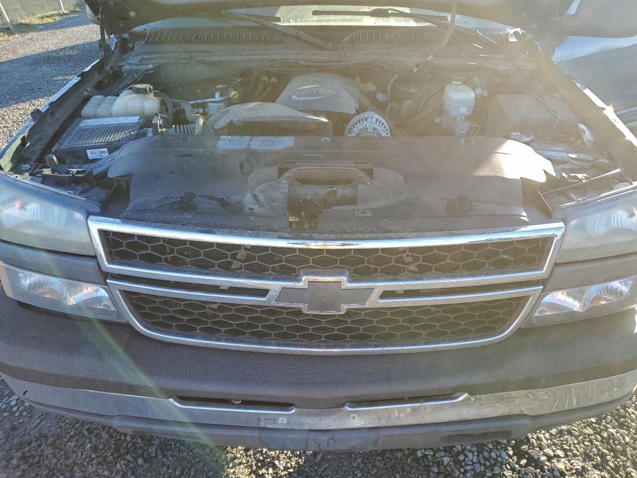 Chevrolet Silverado K1500 Image 8