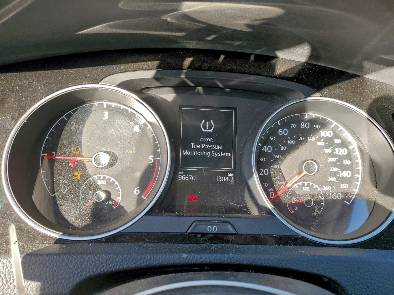 Volkswagen Golf Tdi Image 12