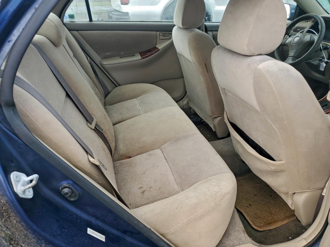 Toyota Corolla Ce Image 7