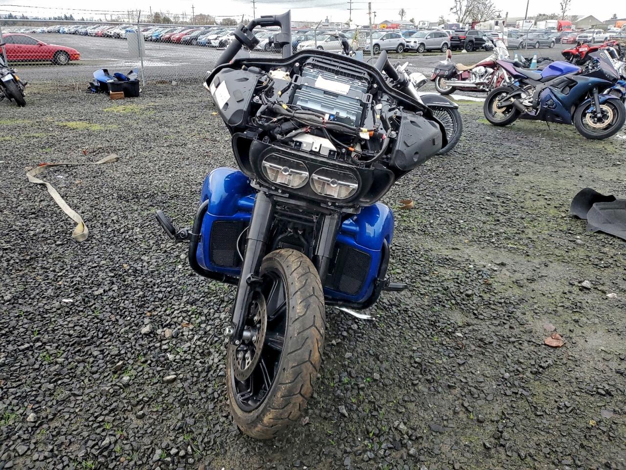 Harley-Davidson Fltrk Image 4