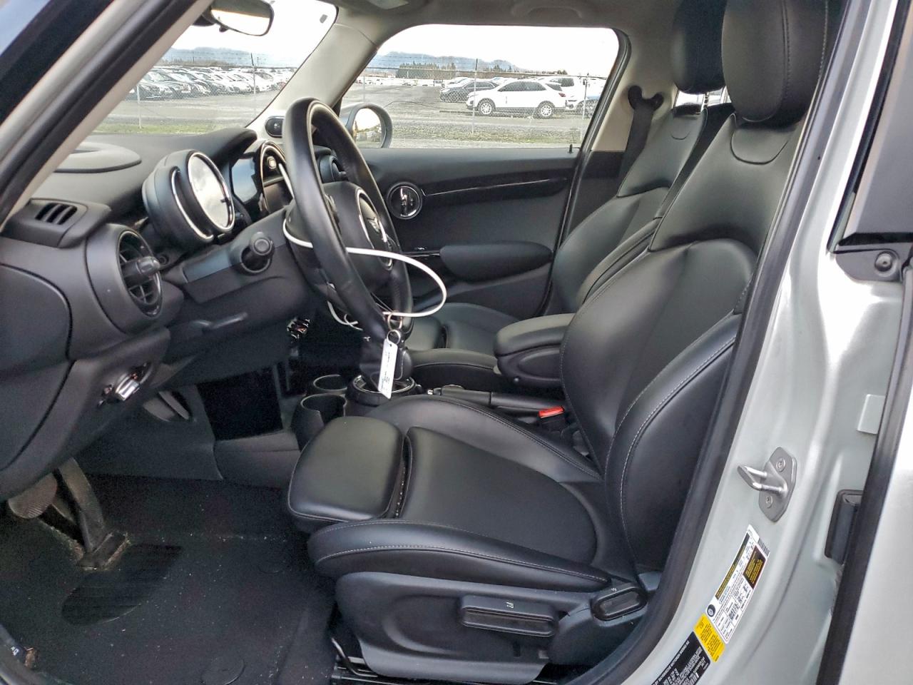 MINI Cooper S Image 8