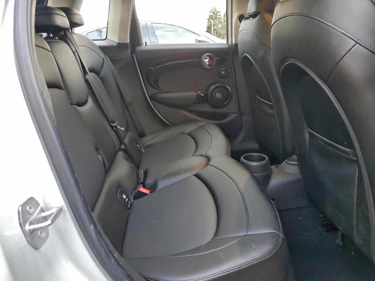 MINI Cooper S Image 4