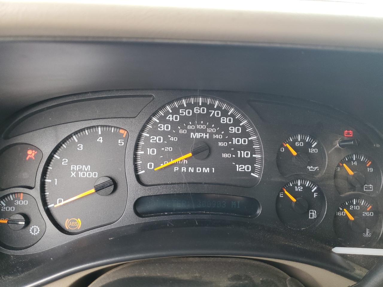 Chevrolet Silverado K3500 Image 8