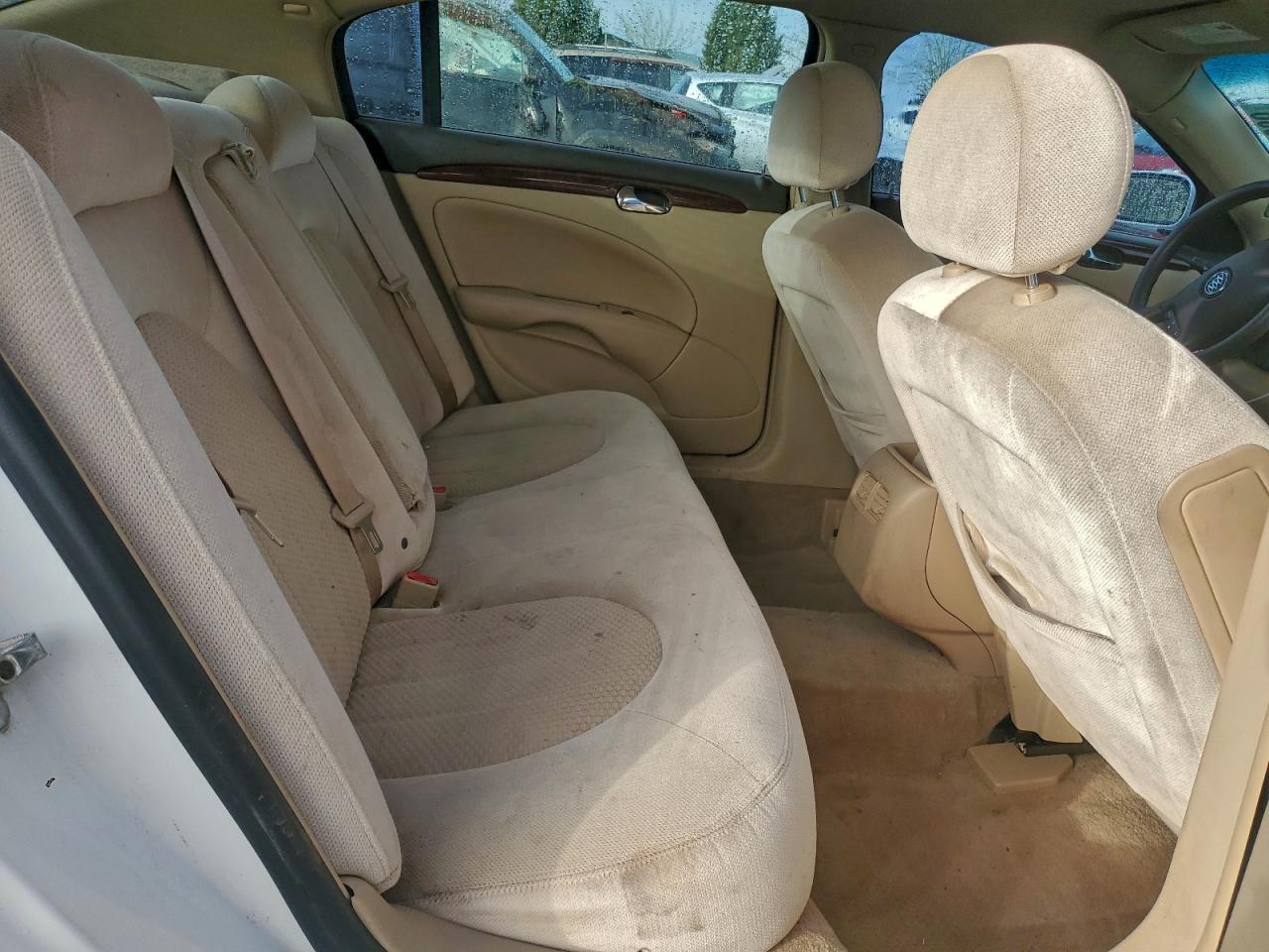 Buick Lucerne Cx Image 6