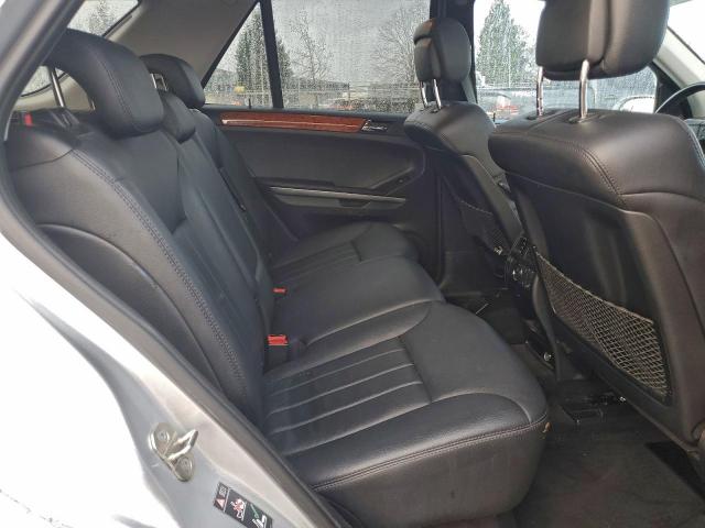 Mercedes-Benz M-Class 350 Image 10