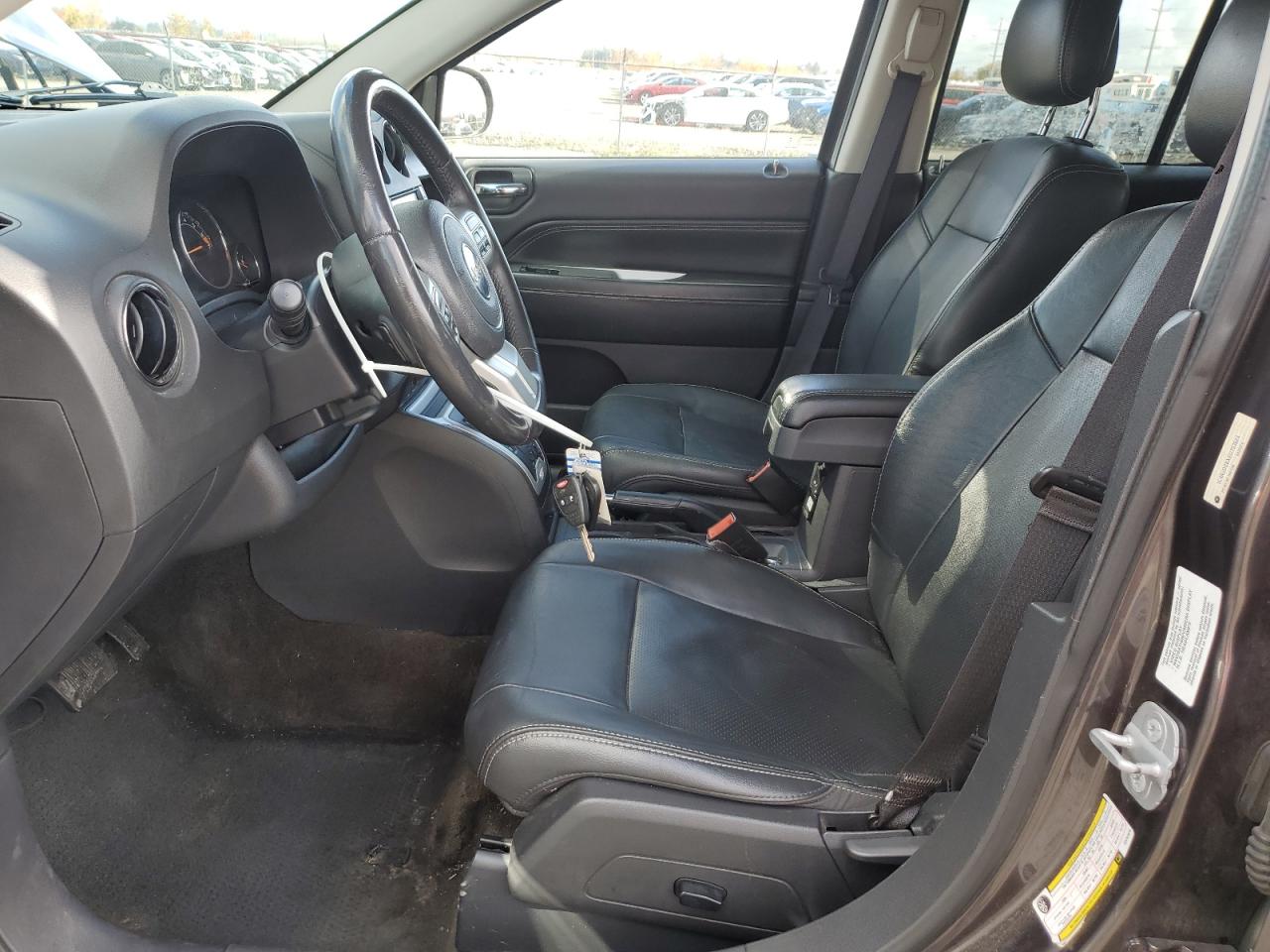 Jeep Compass Limited Image 4