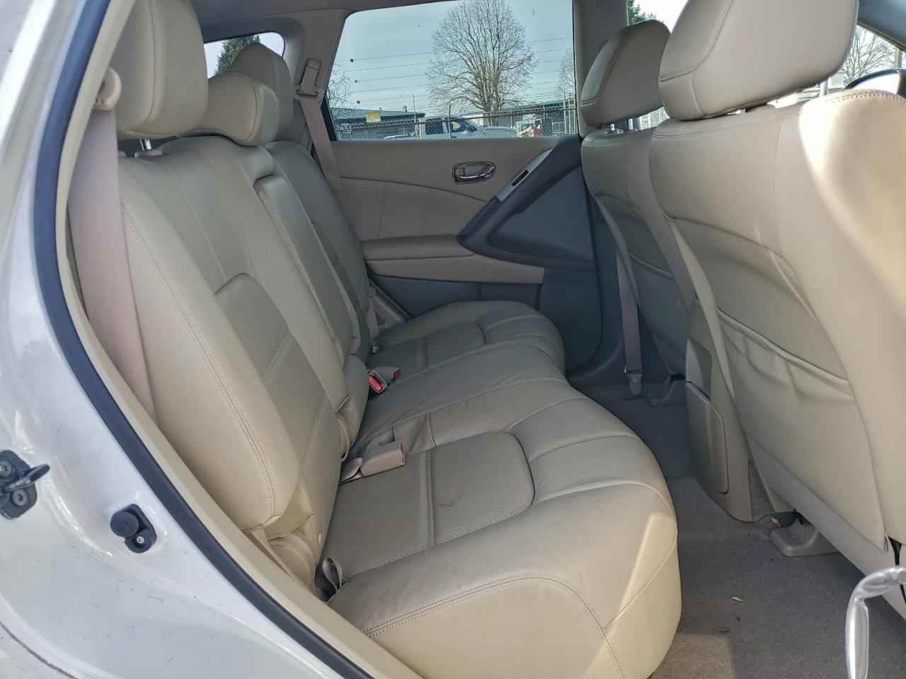 Nissan Murano S Image 2