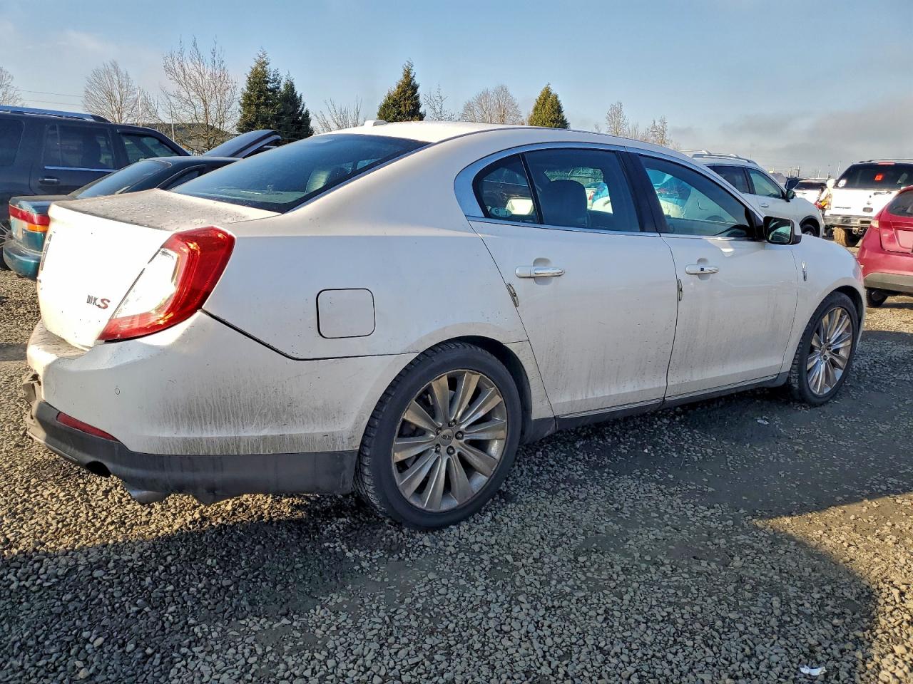 Lincoln MKS Image 10