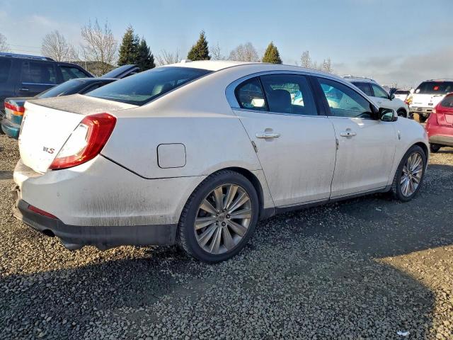 Lincoln MKS Image 10