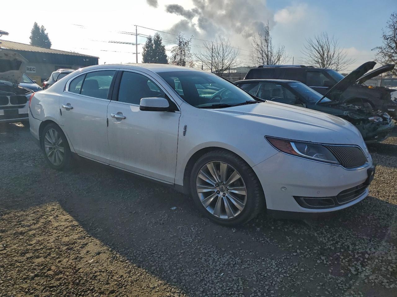 Lincoln MKS Image 3
