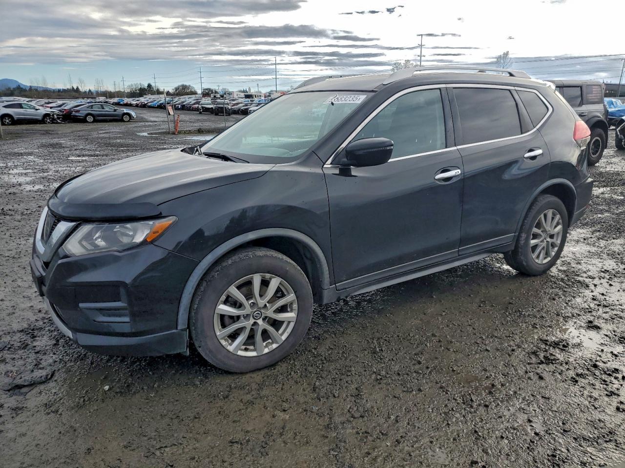 Nissan Rogue S Image 1