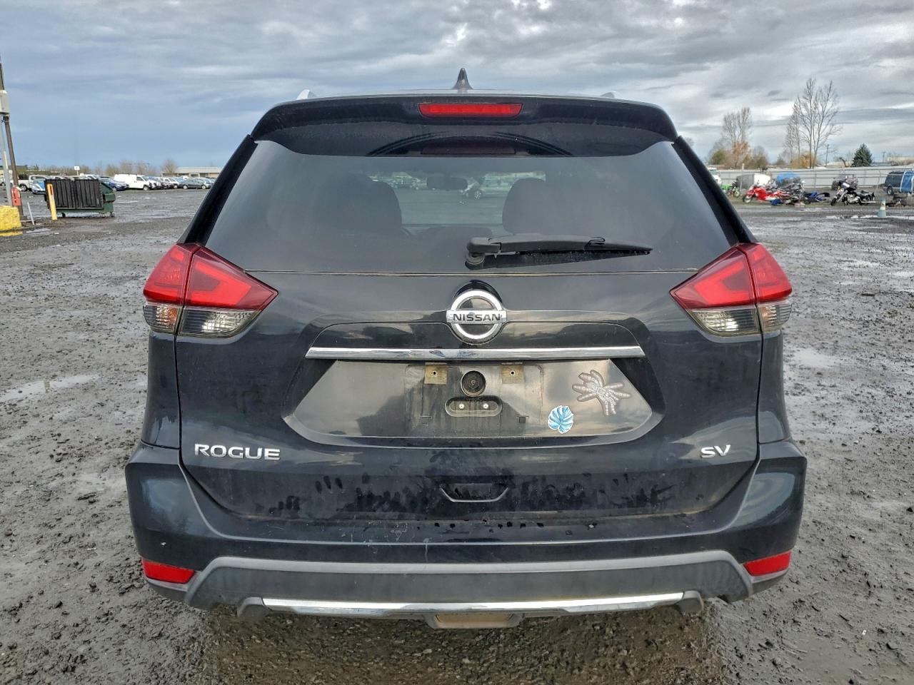 Nissan Rogue S Image 9
